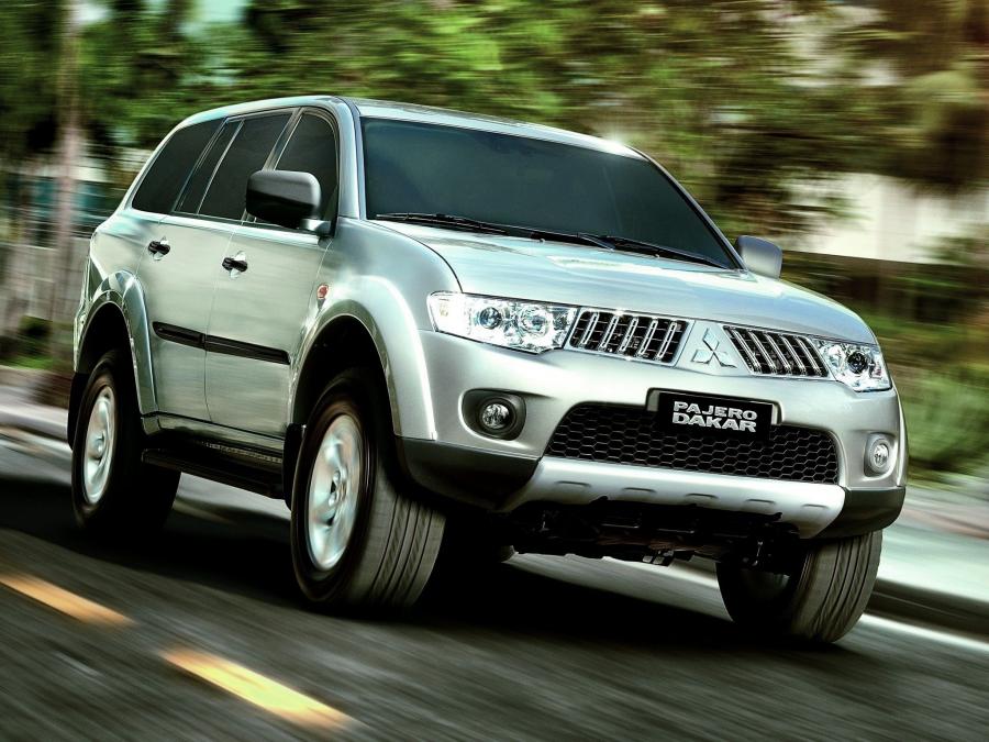  Mitsubishi Pajero Dakar 2010 года  (фото 7 из 9)